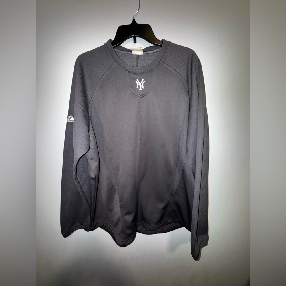 Men's Gray NY Yankees XXL long-sleeved sleeve jersey in gray or navy blue